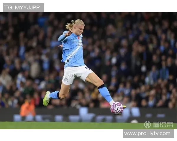 哈兰德在欧冠对西甲球队的辉煌表现八场全进球展现超强实力